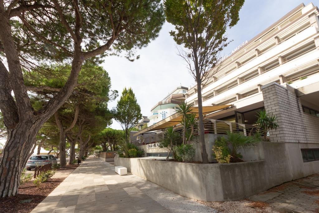 Hotel Ambra Lignano Sabbiadoro